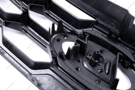 Решетка переднего бампера средняя LADA Vesta SW Cross FL Lada