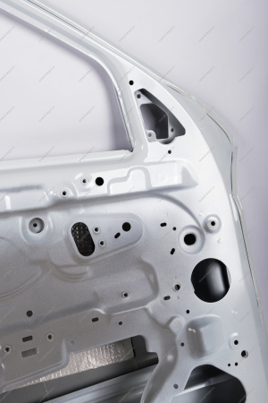 Дверь LADA Vesta/Веста передняя левая в цвет 221 Ледниковый (белый) АвтоВАЗ