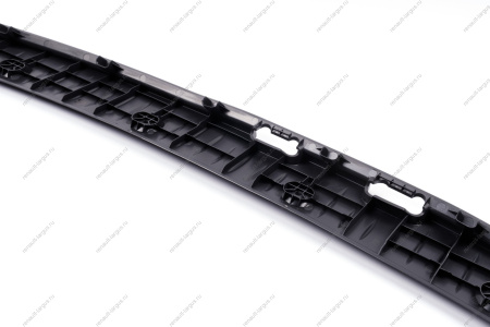 Облицовка порога двери задка Lada Largus Lada