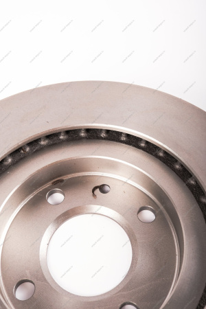 Диск тормозной RENAULT Clio (12-),Logan (12-),Sandero (12-) передний (1шт.) MANDO