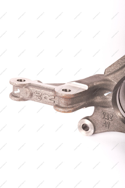 Кулак поворотный правый Renault