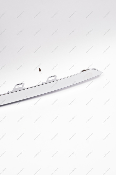 Молдинг переднего бампера нижний левый (хром) LADA Largus (FL) NEW Россия