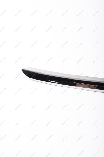 Молдинг переднего бампера верхний правый хром LADA Xray /Xray Cross Lada