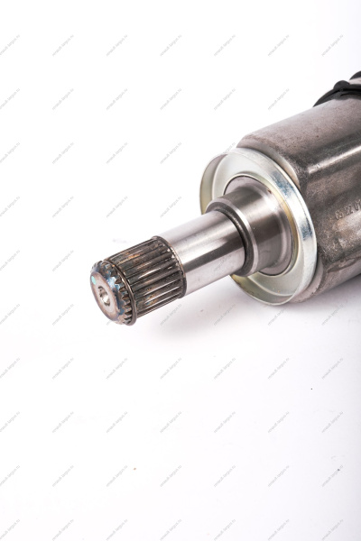 Привод правого переднего колеса (24*33зуб) LADA XRAY/Largus (GKN Driveline) Lada