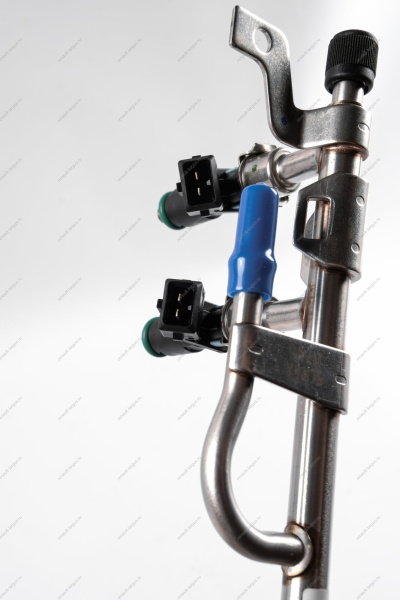 Рампа топливная LADA Largus (в сборе с форсунками) дв 11189 8кл. Lada