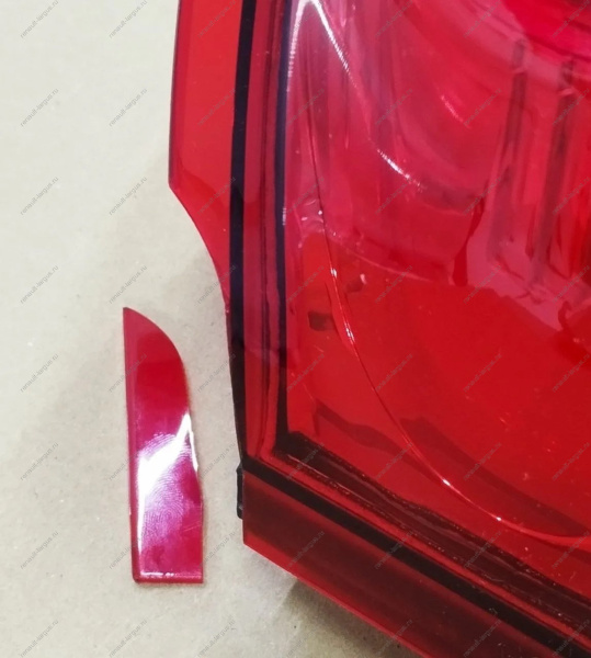 УЦЕНКА Фонарь новый LADA Largus задний левый ORIGINAL ( Скол в верхнем левом углу ) Lada