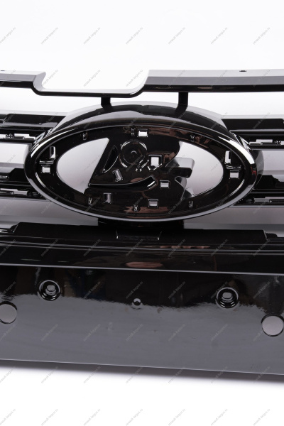 Решетка LADA Vesta NG радиатора средняя (черный лак) (Сызрань) Lada