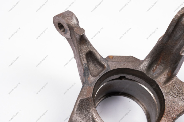 Кулак поворотный левый RENAULT Duster Renault