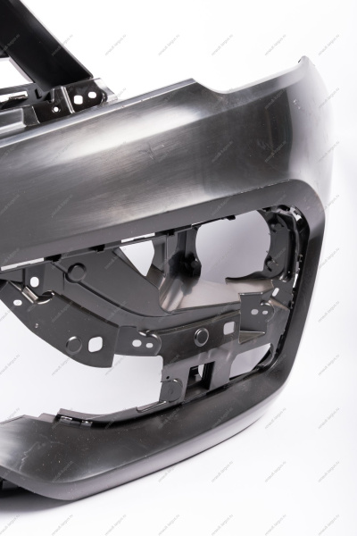 Бампер передний неокрашенный без отверстий под датчики системы парковки ( под покраску) LADA Vesta NG Lada