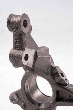 Кулак поворотный передний правый с АБС LADA XRAY Renault