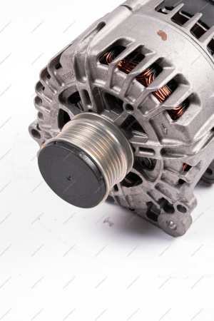 Генератор 150А RENAULT Duster 1 5 dci 4x4 Renault