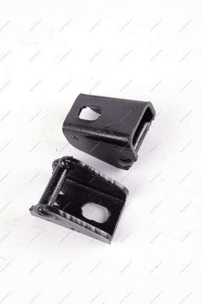 Крепления 3-го ряда сидений LADA Largus 8200484252 1 шт+6001551007 2 шт к-т API