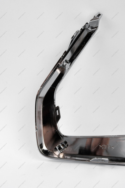 Молдинг LADA Vesta SW Cross FL переднего бампера нижний правый (хром Lada