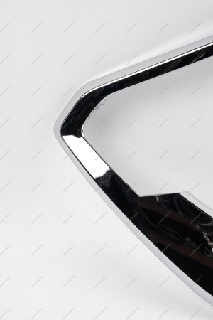 Молдинг переднего бампера нижний левый (хром) LADA Vesta FL Россия