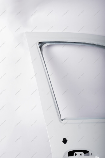 Дверь передняя правая LADA Largus/Лада Ларгус крашеная (с отв. под молдинг) 221 Ледниковый (Белый) Gamma