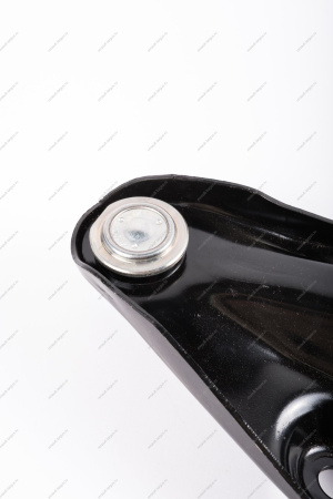 Рычаг передней подвески правый в сборе (с боковой проточкой) Lada XRAY/Largus Renault