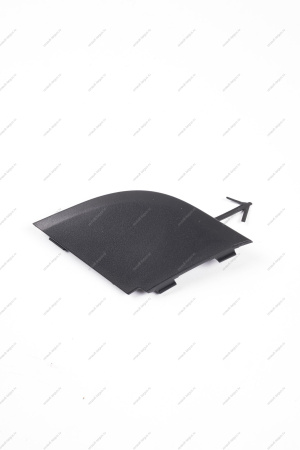 Заглушка LADA XRAY переднего бампера под буксирную проушину АвтоВАЗ