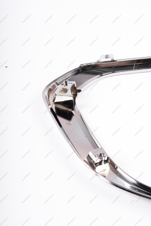 Молдинг переднего бампера нижний левый хром LADA Xray Cross (СЭД) Lada