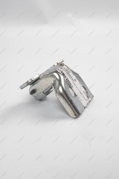 Петля двери RENAULT Logan 2014-/Vesta нижняя Renault