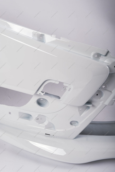 Бампер передний LADA Vesta Sedan/SW в цвет (без заглуш под букс крюк) 221Ледниковый (белый) Кампласт