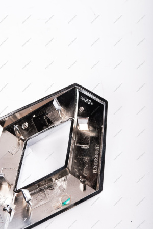 Эмблема ромб RENAULT Logan/Рено Логан перед. с 2010 г.8200667538/8200115114 ( ш-9см, в-11.5см) Renault