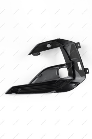 Облицовка ПТФ левая ( с отв. под парктроник) LADA Vesta SW Cross FL Lada