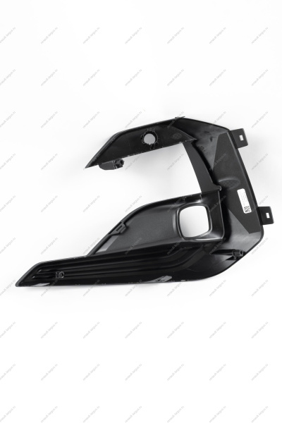 Облицовка ПТФ левая ( с отв. под парктроник) LADA Vesta SW Cross FL Lada