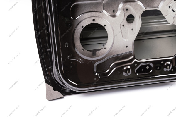 Дверь передняя правая (c отв. под молдинг ,без отверстия под личинку) в цвет 676 LADA Largus (FL) NEW Lada