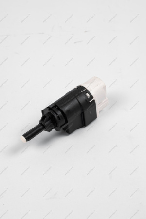 Выключатель стоп-сигнала Renault Logan, LAGRUS, Clio, Laguna II (8кл) RENAULT