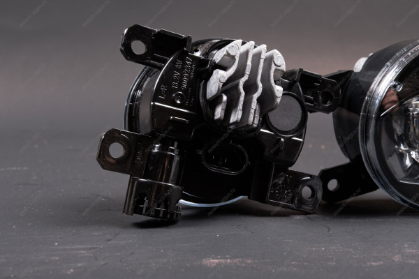 Фара противотуманная левая +правая LЕD (с подсветкой поворота) LADA Vesta NG к-т (в упаковке VALEO) Китай