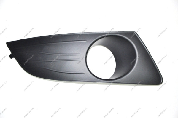 Облицовка переднего бампера правая RENAULT Logan/Рено Логан после 2010 Bodyparts