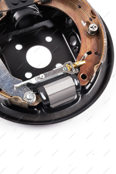 Тормоз задний левый в сборе LADA Largus универсал (5-мест) (для авт. с Р3М,Р4М) Lada