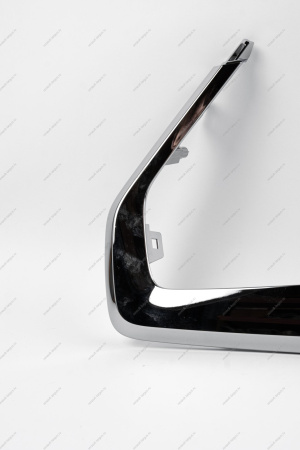 Молдинг переднего бампера нижний левый (хром) LADA Vesta SW Cross FL Lada