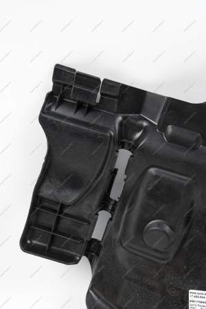 Щиток боковой переднего левого колеса LADA XRAY Renault