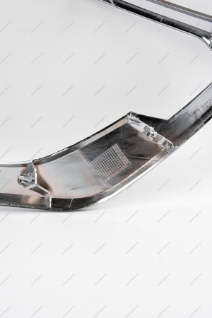 Молдинг переднего бампера нижний левый (хром) LADA Vesta FL Россия