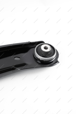 Рычаг LADA Vesta/Веста нижний правый с шаровой опорой и шарнирами в сборе (без гайки) Lada