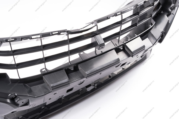 Бампер передний неокрашенный без отверстий под датчики системы парковки (под покраску) Vesta NG Россия