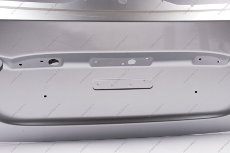 Дверь задка в цвет 691 Платина (Серебристый) LADA Vesta SW Cross FL (универсал) Lada