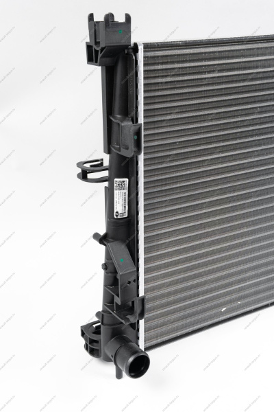 Радиатор охлаждения RENAULT Duster/Рено Дастер 2015- Renault