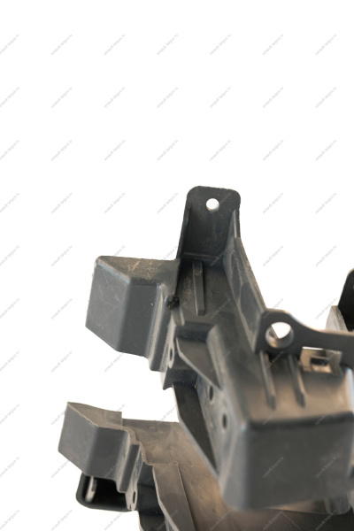 Усилитель заднего бампера правый LADA Largus (,Полад, г.Тольятти)