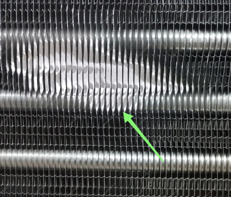 УЦЕНКА Радиатор охл новый LADA Largus/RENAULT Duster с кондиц.(боков крепл)( Отломано одно нижн.крепл, Два загиба ламелей) 16 кл. 214107888R Termal