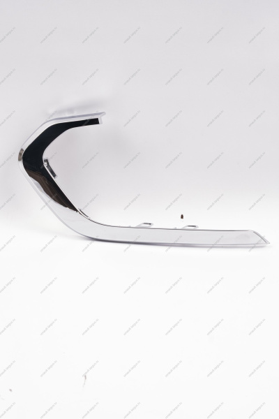 Молдинг переднего бампера нижний левый (хром) LADA Largus (FL) NEW Россия