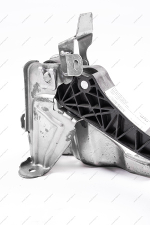 Педаль сцепления с кронштейном в сборе LADA Vesta Lada