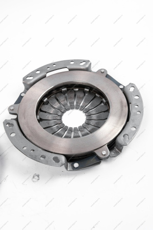 Диск сцепления ведомый+нажимной (без выжимного подшипника)C1060326 LADAVesta 1.6 c 2015-17/Largus 1.6 c 2016 к-т Valeo