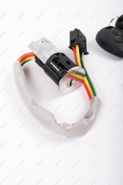 Замок зажигания с 2-мя личинками LADA Largus/Лада Ларгус LD Дмитровград