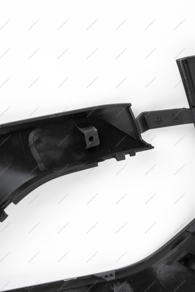 Накладка переднего бампера левая без отвер. под датчик слепой зоны (под покраску) LADA Vesta SW Cross FL Lada