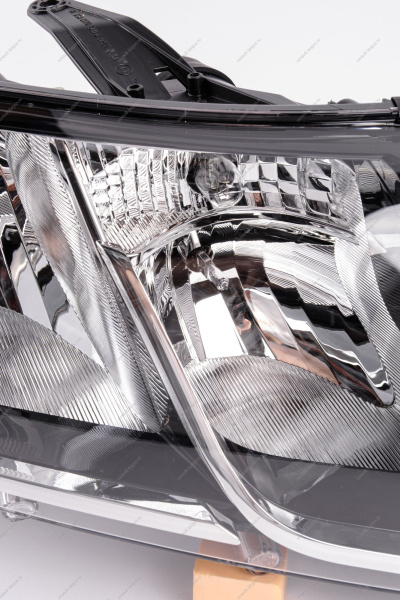 Фара правая RENAULT Logan 2014- ALRU.676512.128 лампа H7 Renault