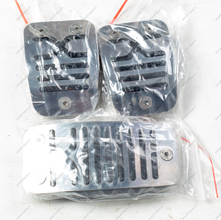 Комплект накладок на педали LADA Vesta Sedan/SW/SW Cross (для автомобилей 2016 с МКПП) Дополнительное Оборудование