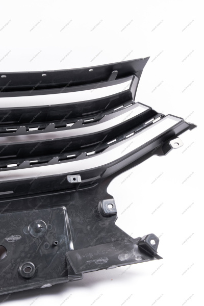 Решетка LADA Vesta NG радиатора средняя (черный лак) (Сызрань) Lada