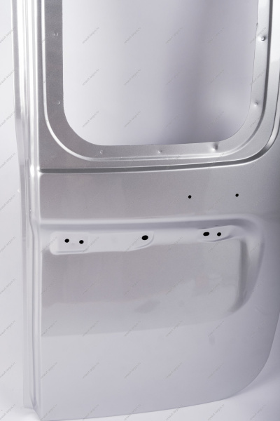 Дверь задка правая (под стекло) LADA Largus/Лада Ларгус крашеная 691 Платина (Серебристый) GAMMA